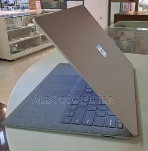 New Laptop Microsoft Surface Laptop 16GB Intel Core I7 SSD 256GB