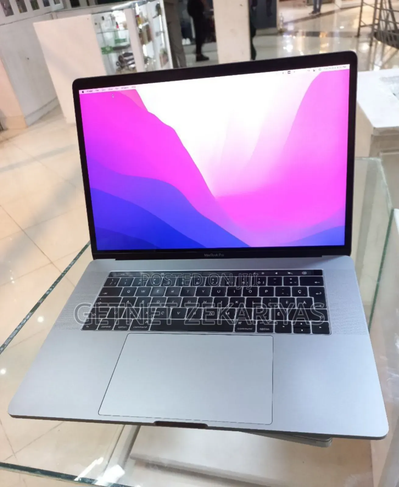 New Laptop Apple MacBook Pro 2016 16GB Intel Core I7 SSD 512GB