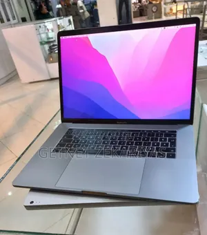 New Laptop Apple MacBook Pro 2016 16GB Intel Core I7 SSD 512GB