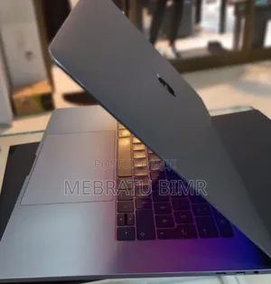 New Laptop Apple MacBook Pro 2016 16GB Intel Core I7 SSD 512GB