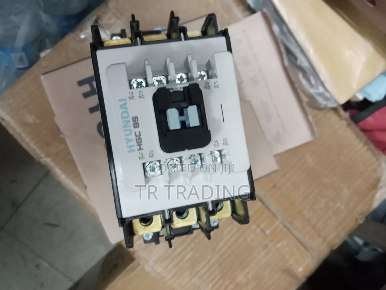 Hyundai Contactor 85A,220v