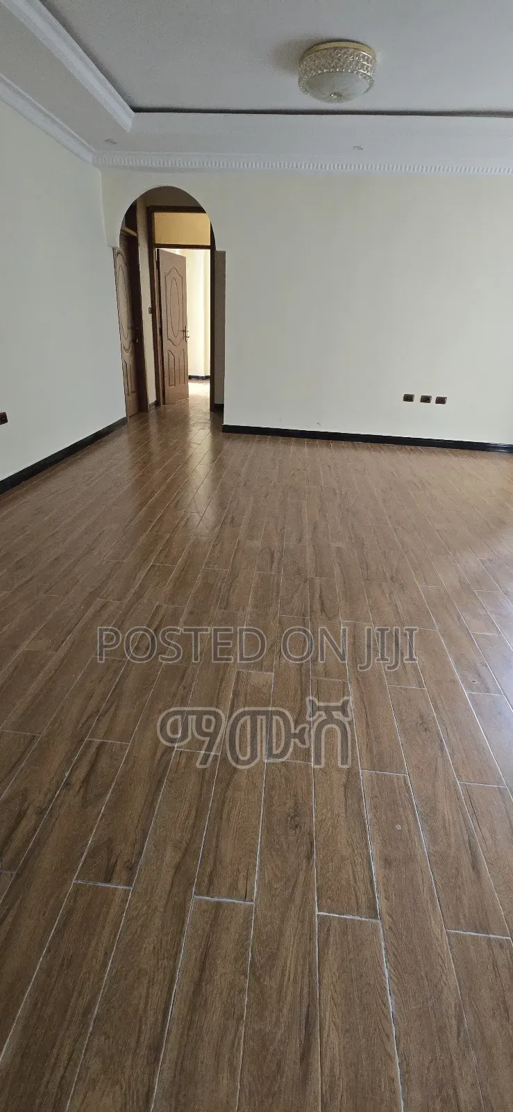 Furnished 3bdrm Condo in አያት መሪ ባቡር ጣቢያ 40/60, Bole for sale