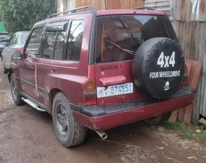Suzuki Vitara 1993 Red