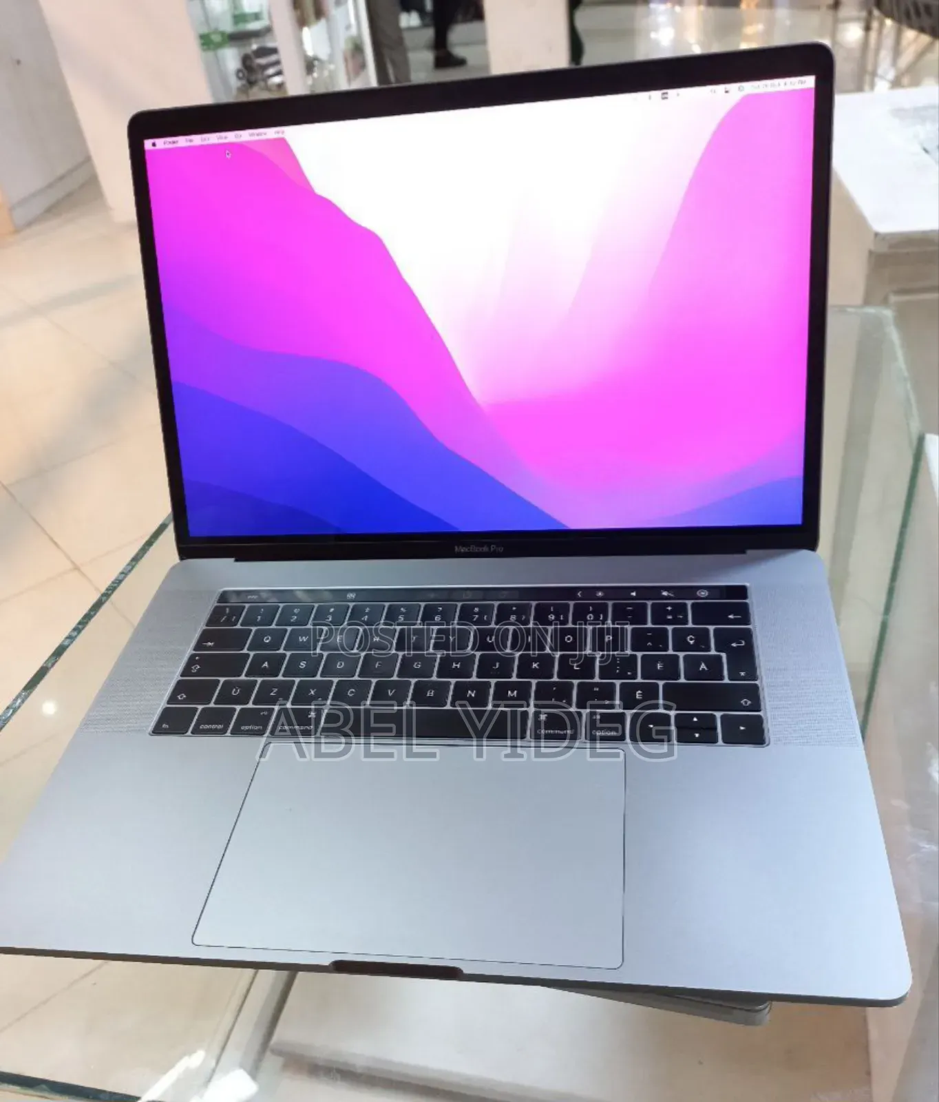 New Laptop Apple MacBook Pro 2016 16GB Intel Core I7 SSD 512GB