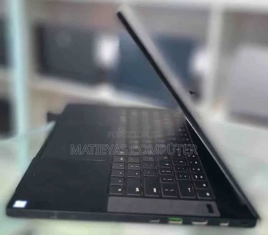 New Laptop Razer Blade 6GB Intel Core I7 SSD 512GB