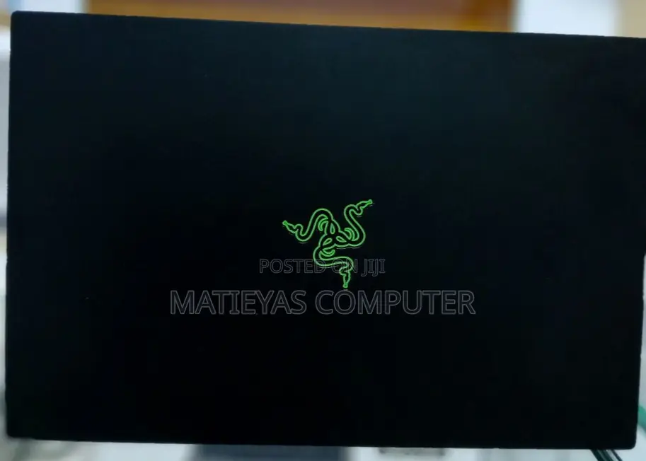 New Laptop Razer Blade 6GB Intel Core I7 SSD 512GB