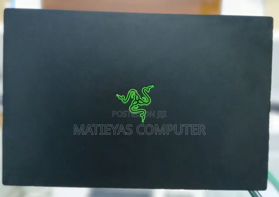 New Laptop Razer Blade 6GB Intel Core I7 SSD 512GB