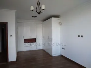 6bdrm Villa in Bole for sale