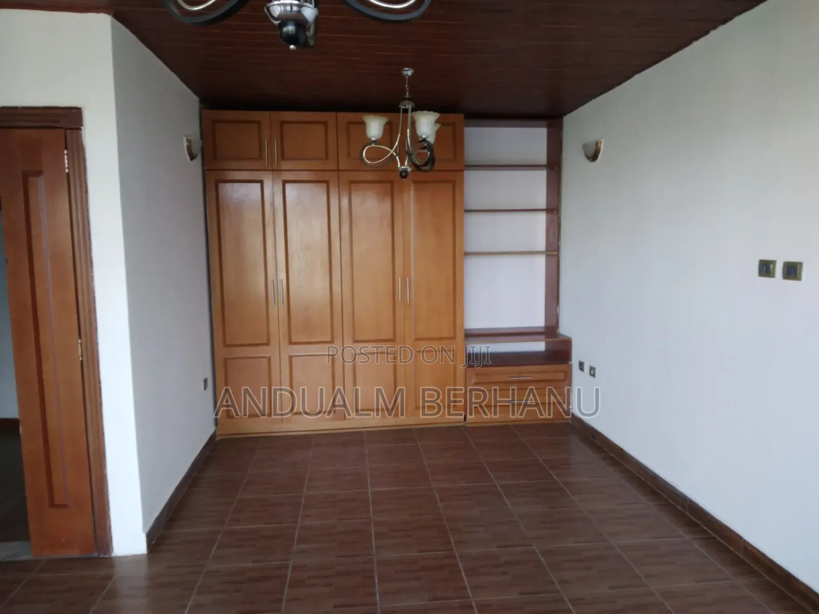 6bdrm Villa in Bole for sale