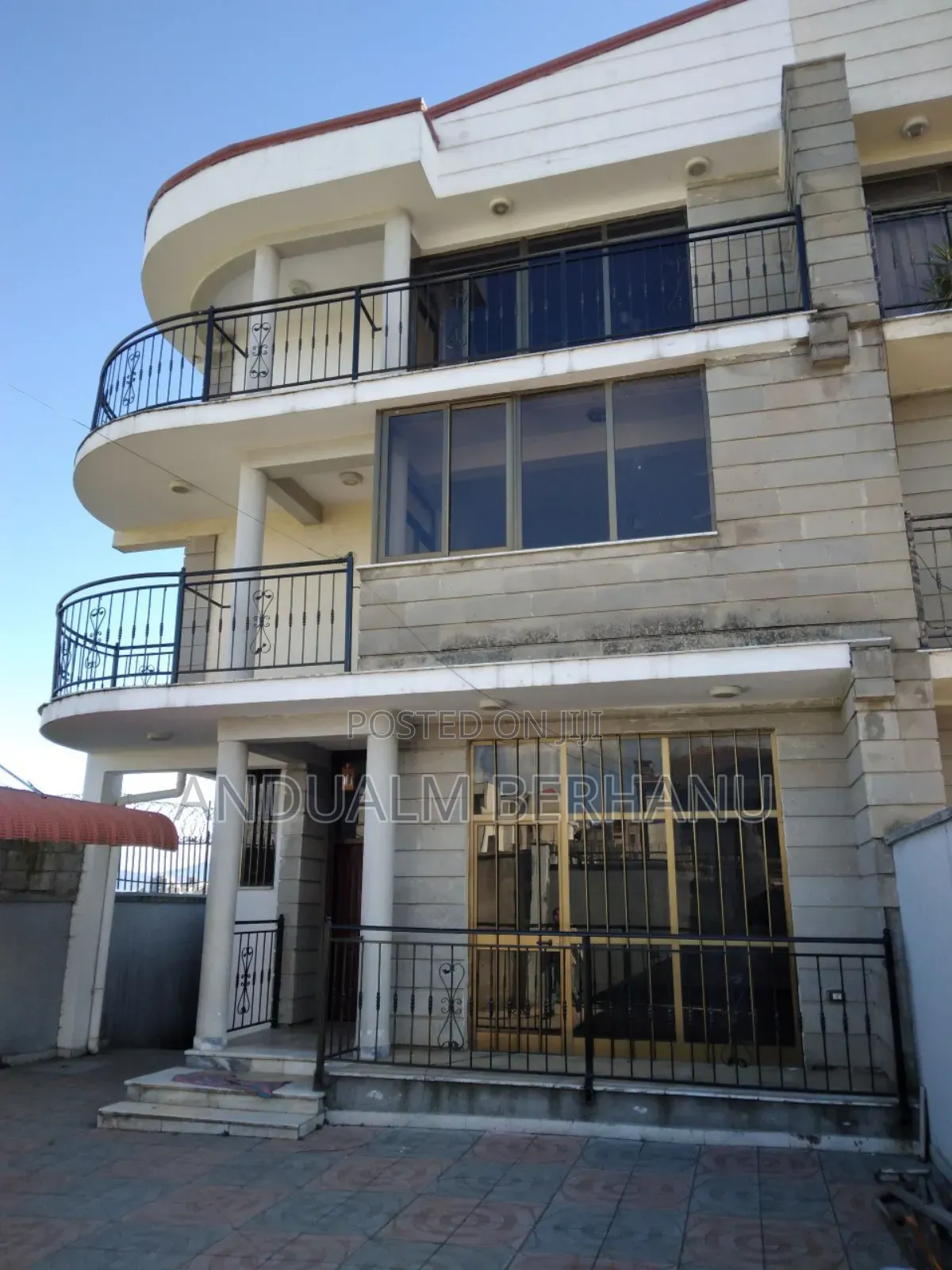 6bdrm Villa in Bole for sale