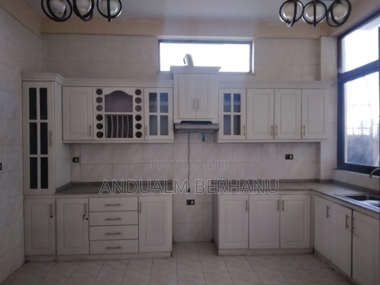 6bdrm Villa in Bole for sale