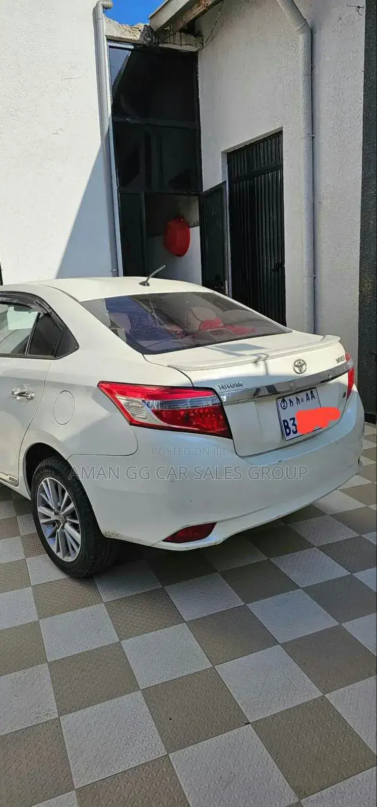 Toyota Yaris 2014 White