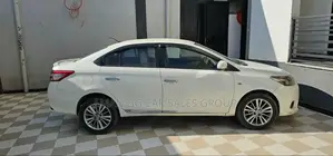 Toyota Yaris 2014 White