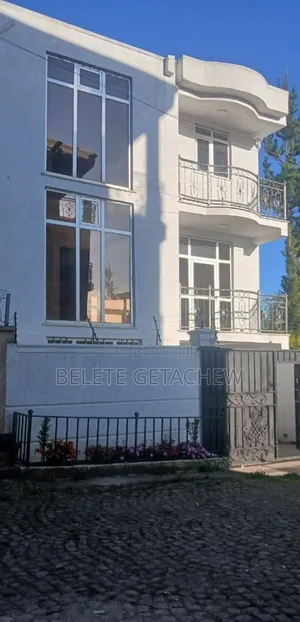 5bdrm House in Semit Fyelbet, G+2, Bole for sale