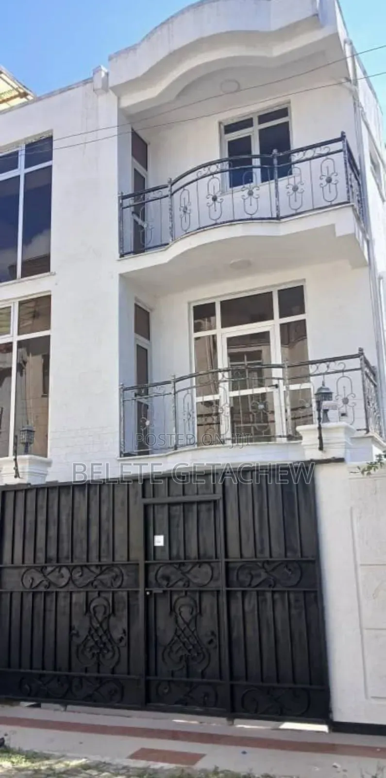 5bdrm House in Semit Fyelbet, G+2, Bole for sale