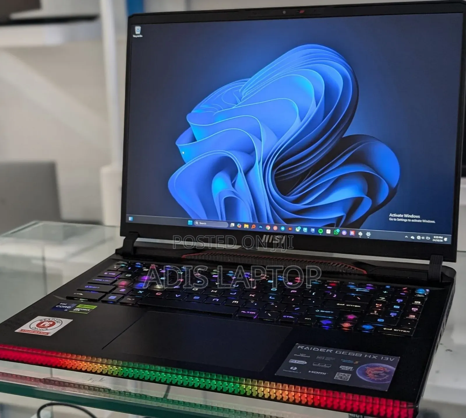 New Laptop MSI Raider GE76 12UGS 32GB Intel Core I9 SSD 1T