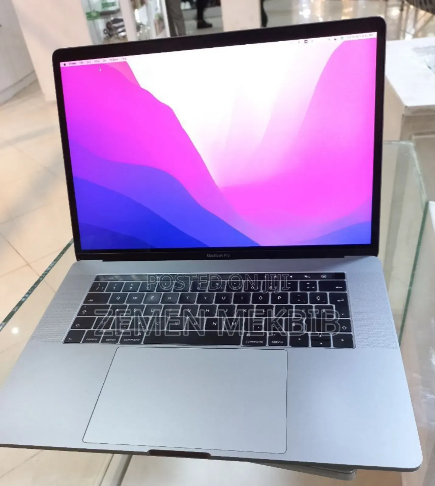 New Laptop Apple MacBook Pro 2016 16GB Intel Core I7 SSD 512GB