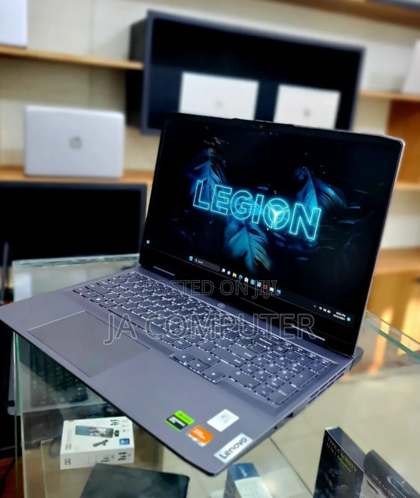 New Laptop Lenovo LOQ 15IRH8 16GB AMD Ryzen 7 SSD 512GB