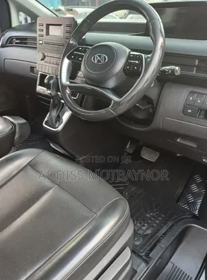 New Hyundai Staria 2022