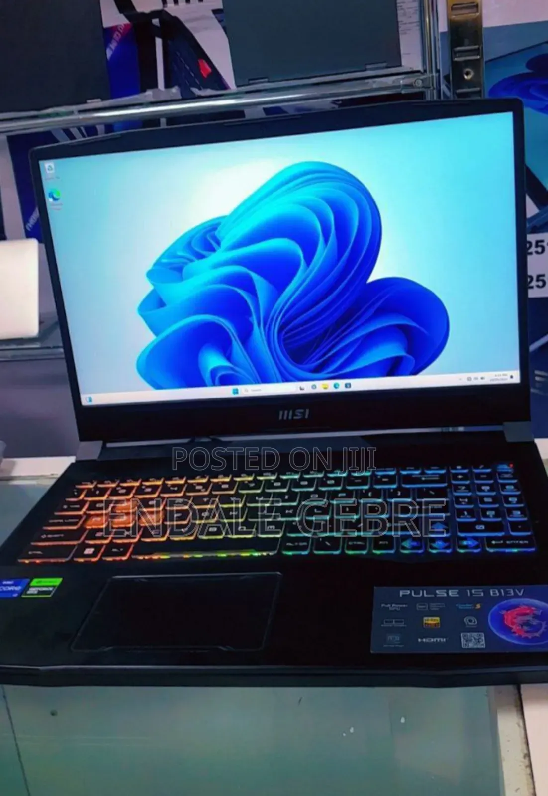 New Laptop MSI Crosshair 15 B12U 16GB Intel Core I7 SSD 1T