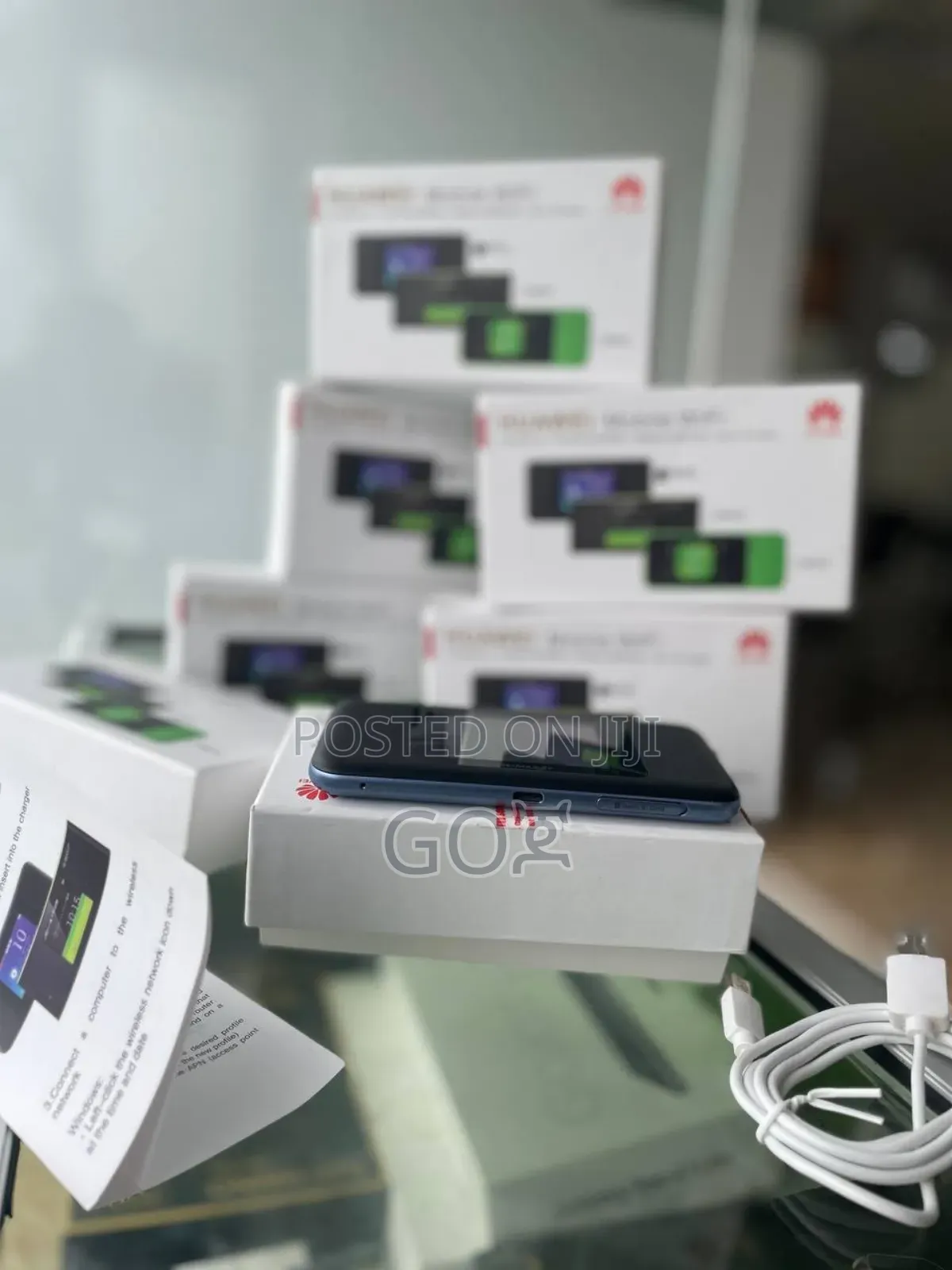 Huawei Touch Screen Portable Wireless Router