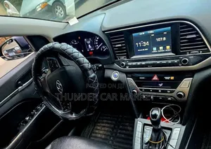 Hyundai Avante 2017 Gray