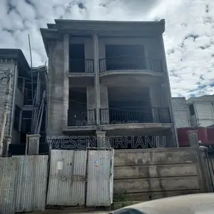 6bdrm House in G+2 ቤት ነው, Bole for sale