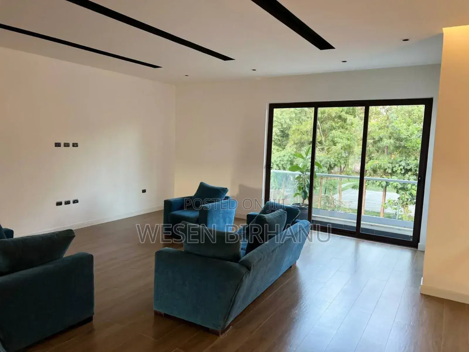 8bdrm House in G+2 ቤት, Bole for sale