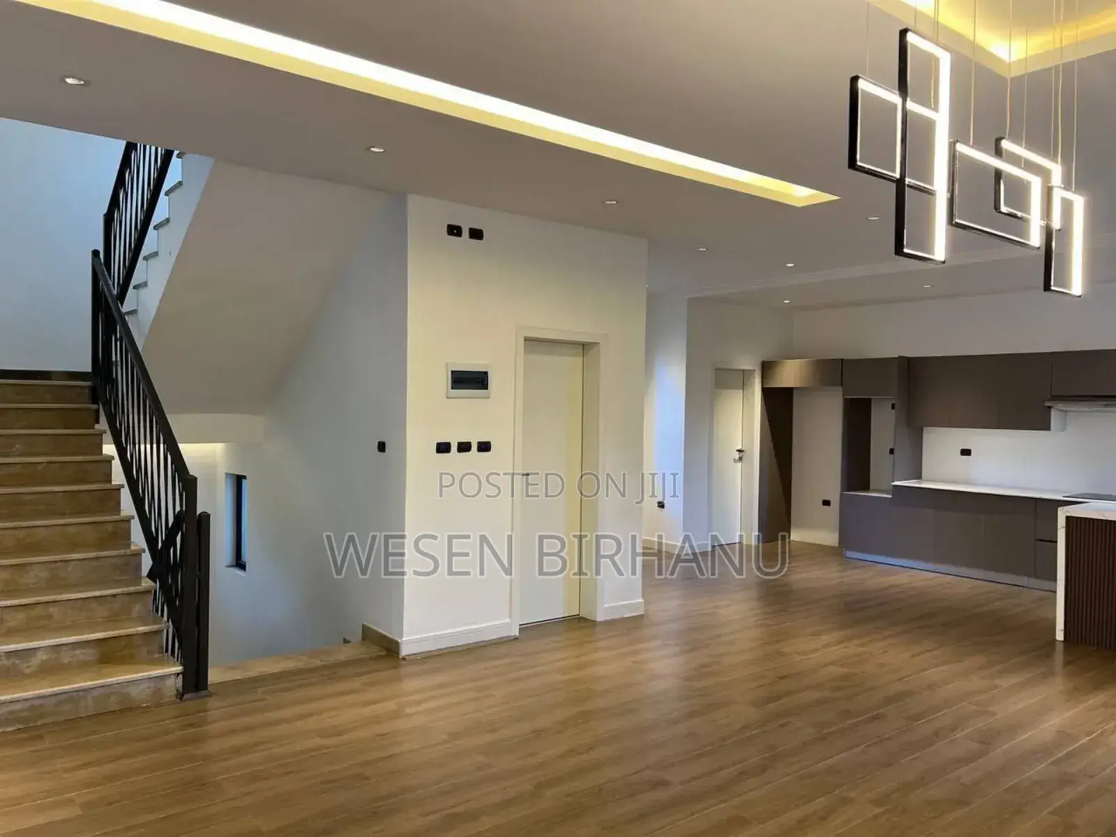 8bdrm House in G+2 ቤት, Bole for sale