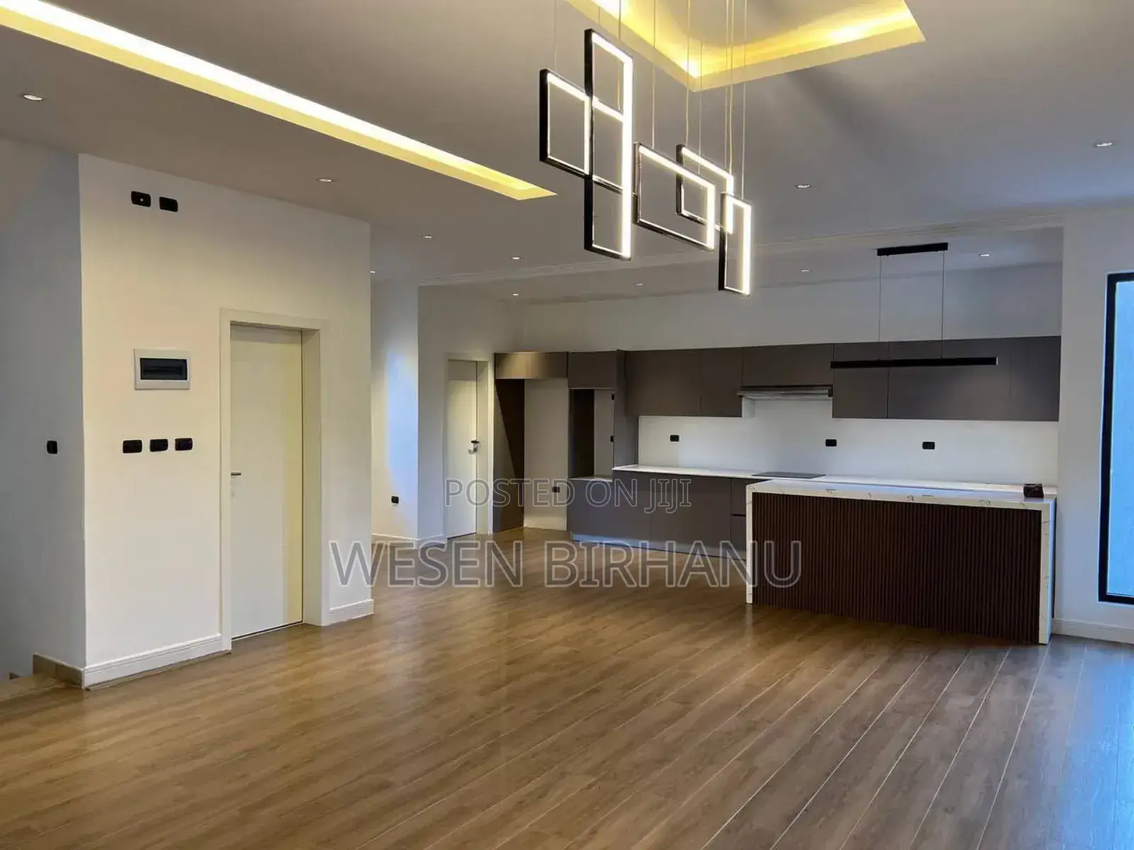 8bdrm House in G+2 ቤት, Bole for sale