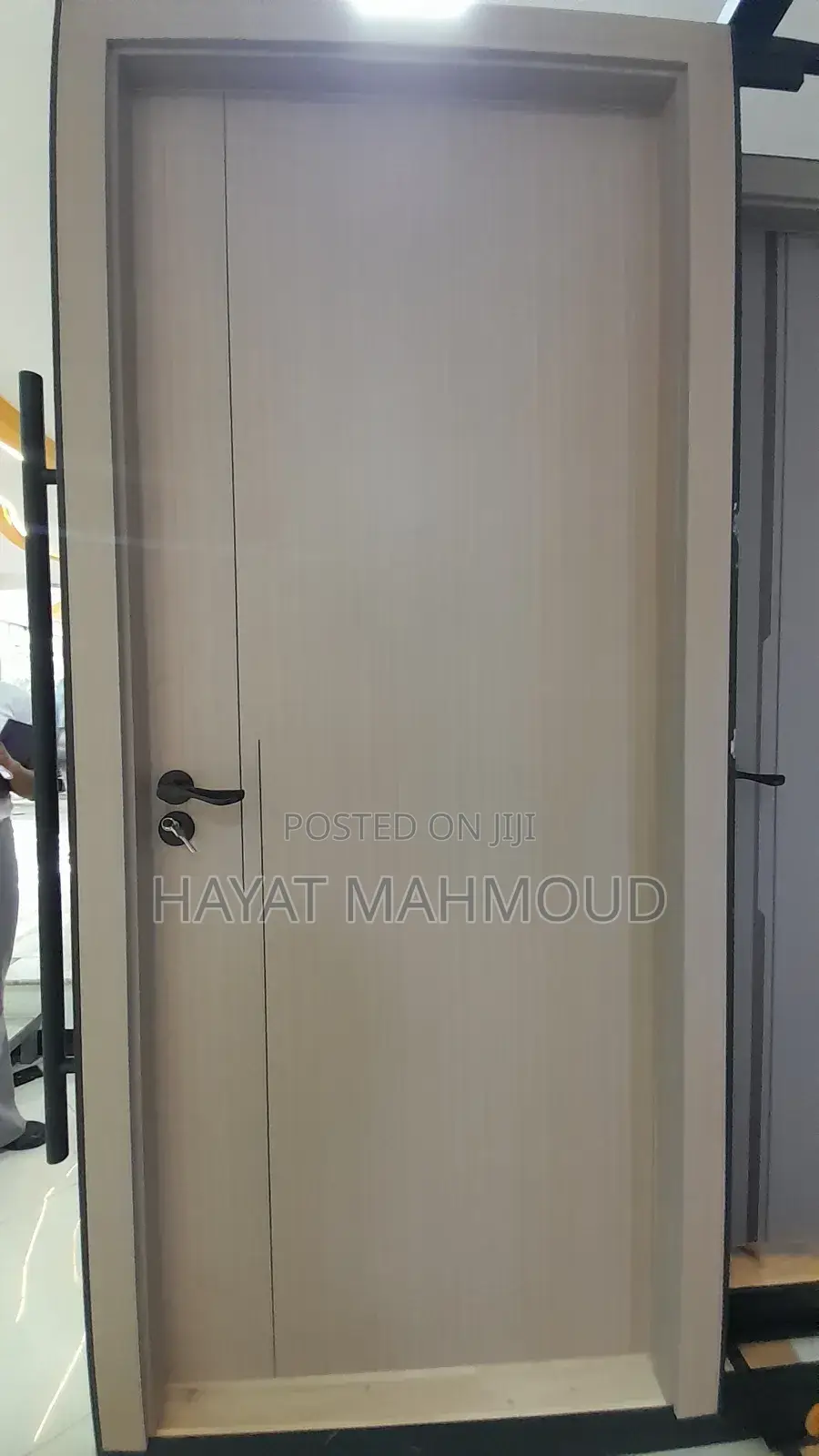 Yoyo Carbon Fiber Door