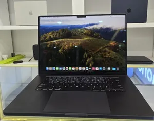 Photo - New Laptop Apple MacBook Pro 18GB Apple M3 SSD 512GB