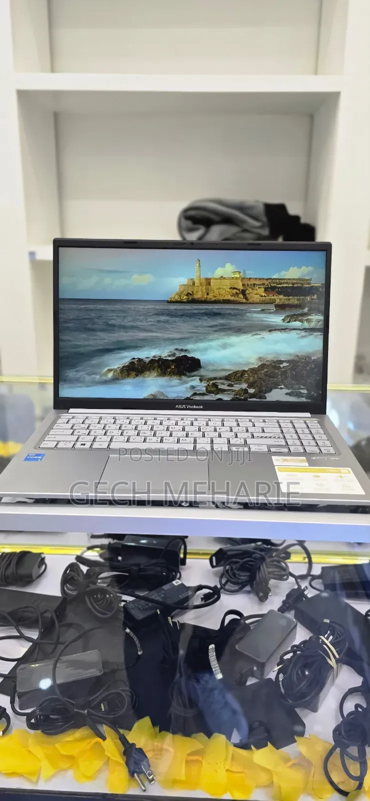 New Laptop Asus VivoBook 15 X505BA 8GB Intel Core I5 SSD 512GB