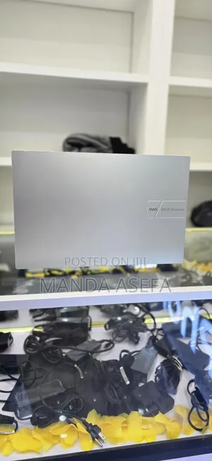 New Laptop Asus VivoBook 15 X540NA 8GB Intel Core I5 SSD 512GB