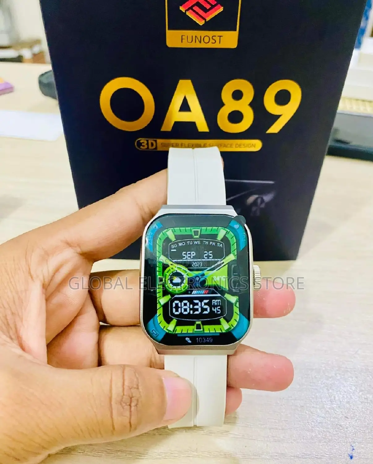 እጅግ ዉብ የሆነ 3D Curved Screen Yalew ስማርት ሰዓት (10 ቀን የሚቆይ ባትሪ )