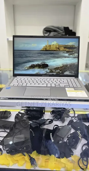 New Laptop Asus VivoBook 15 X540NA 8GB Intel Core I5 SSD 512GB