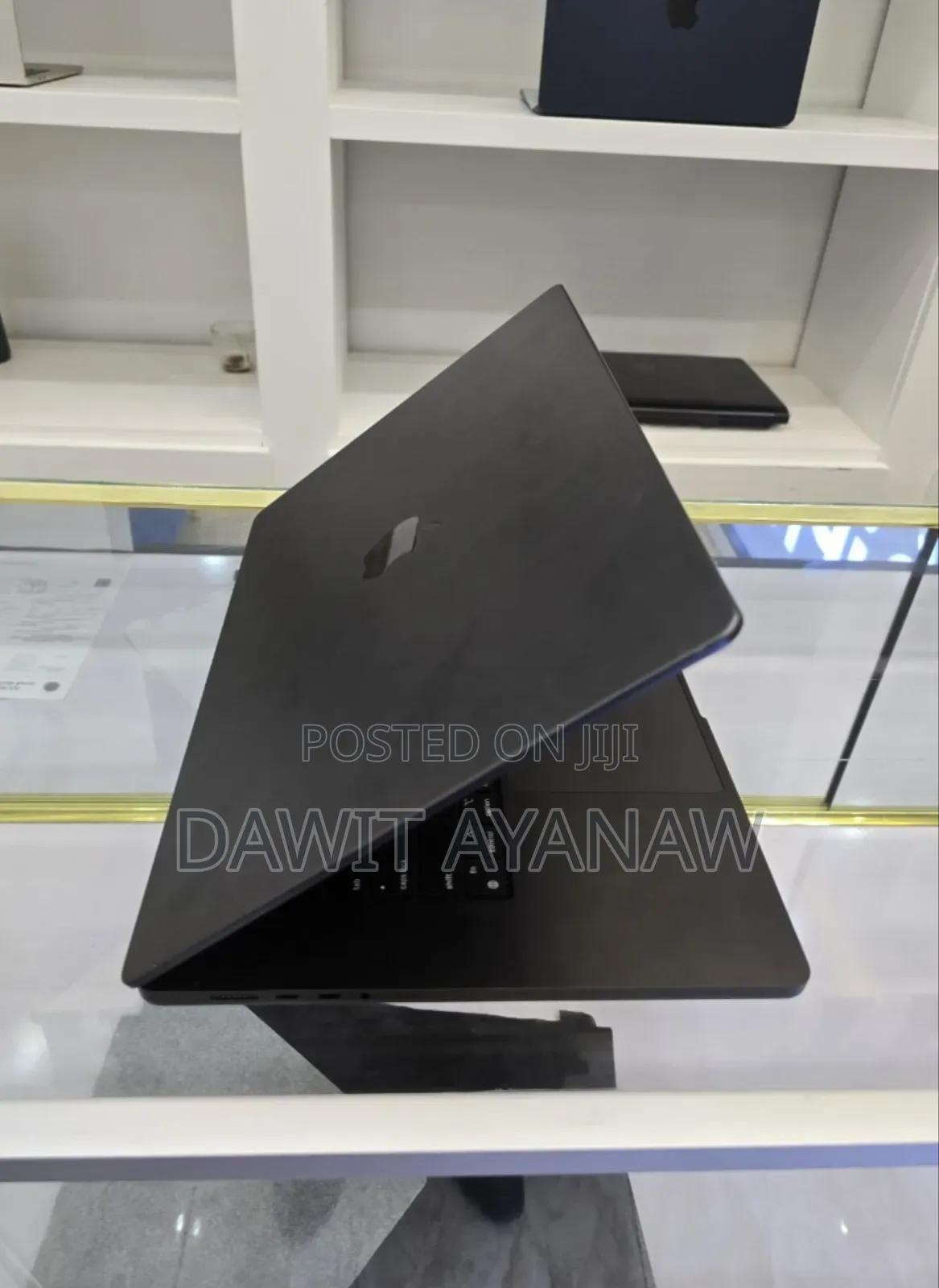 New Apple MacBook Pro 2023 M3 Max 16-Inch 18GB Apple M3 SSD 512GB