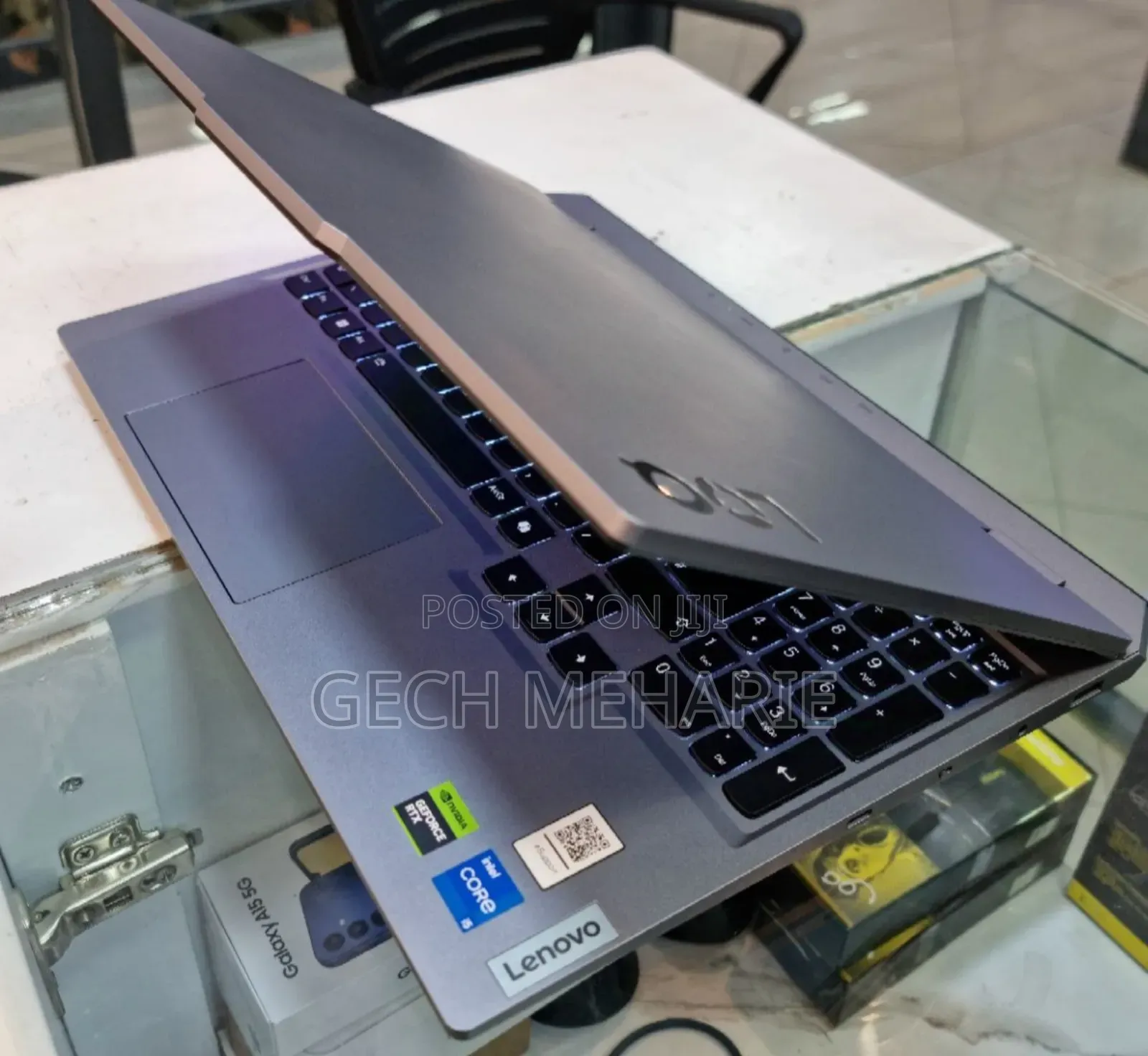New Laptop Lenovo LOQ 15IRH8 16GB Intel Core I5 SSD 512GB