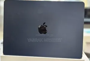 New Laptop Apple MacBook Air 2022 M2 8GB Apple M2 SSD 256GB