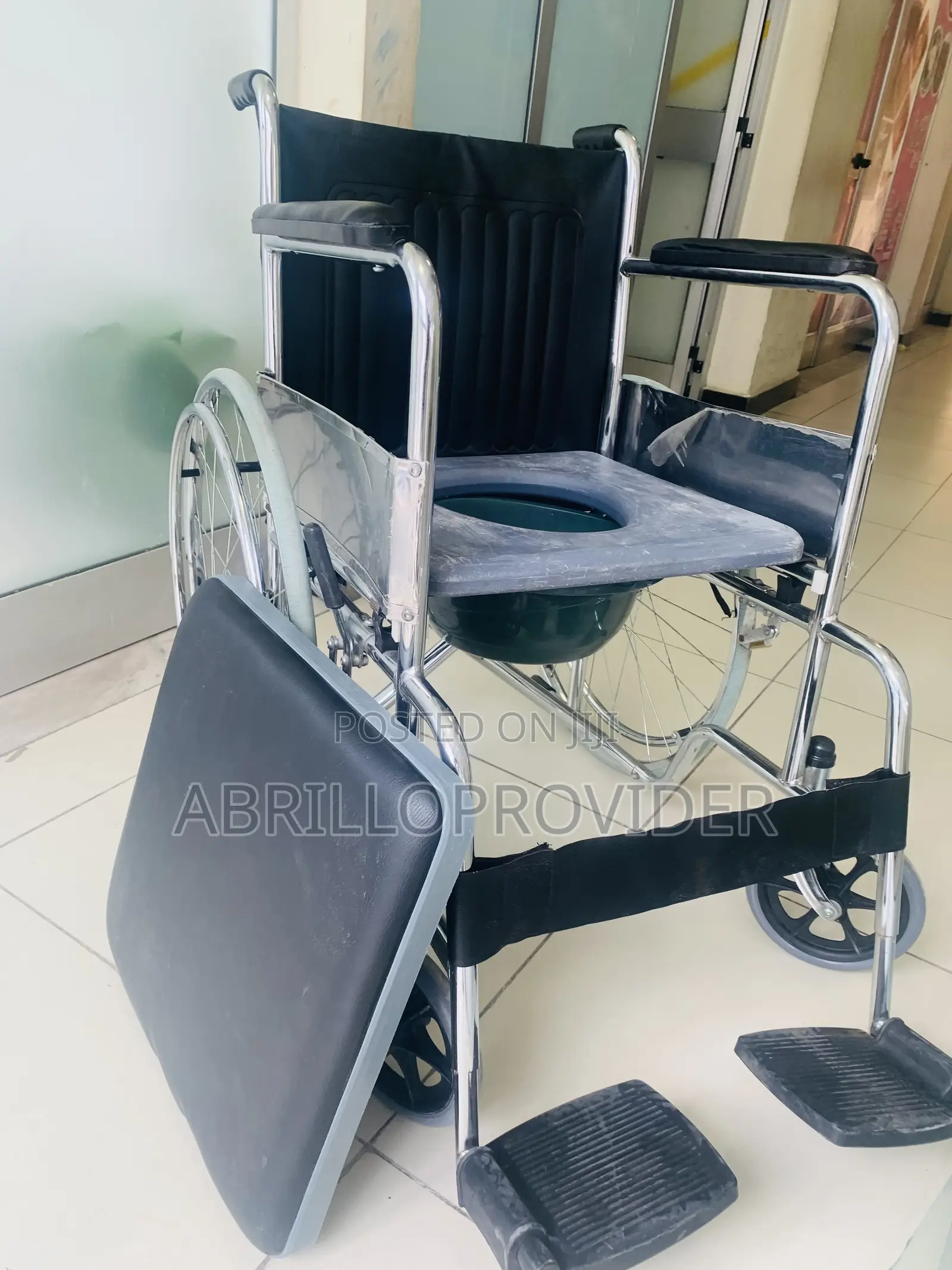 Toilet Wheelchair1wheelchair6wheelchair1wheelchair1whelchair