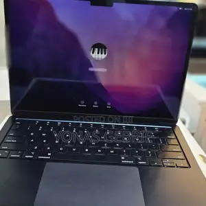 New Laptop Apple MacBook Air 2022 M2 8GB Apple M2 SSD 256GB