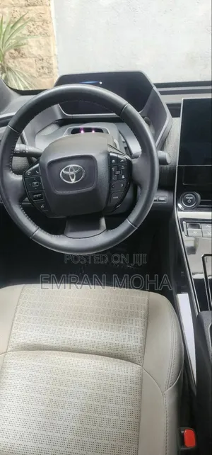 Toyota bZ4X 2022 White