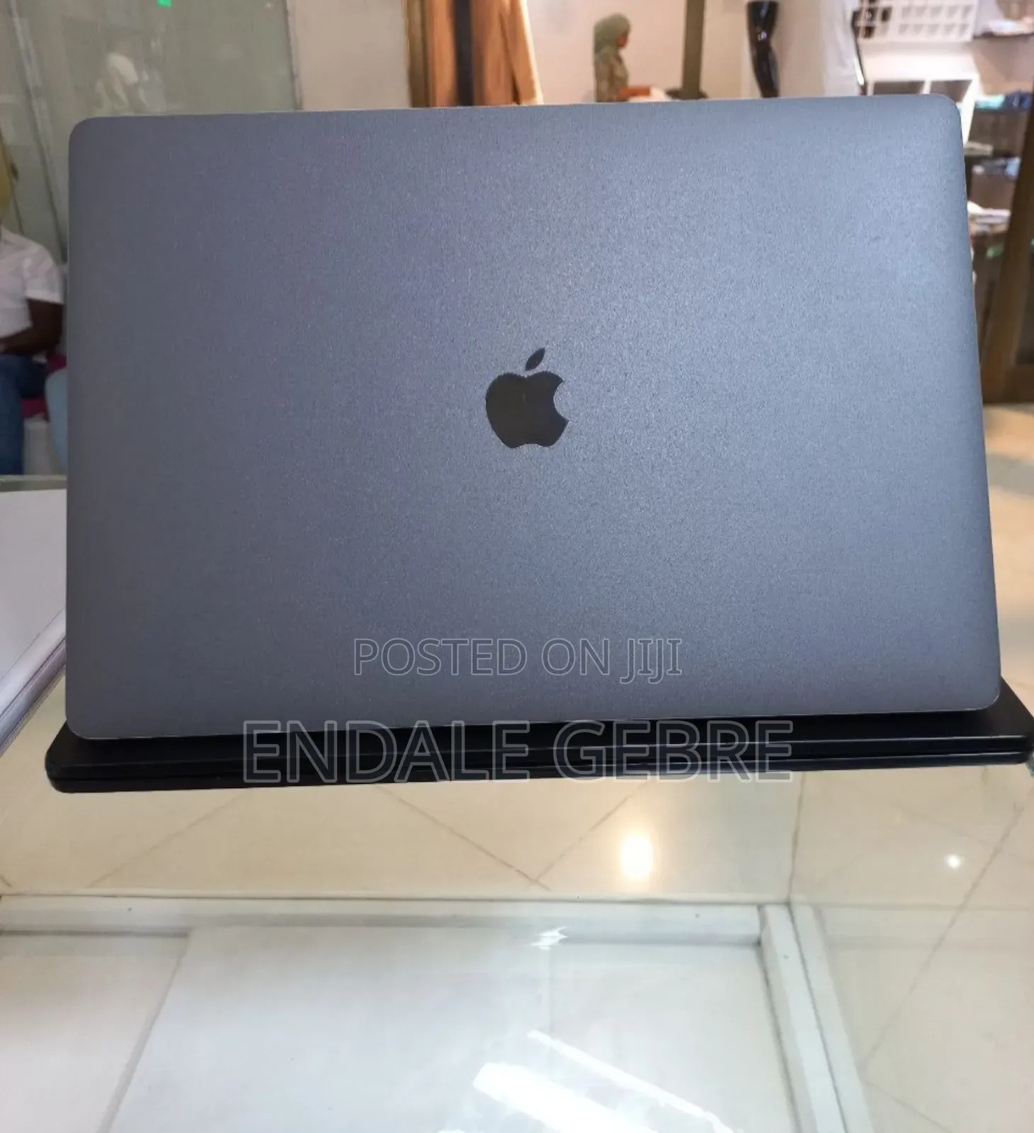 New Laptop Apple MacBook Pro 2016 16GB Intel Core I7 SSD 512GB