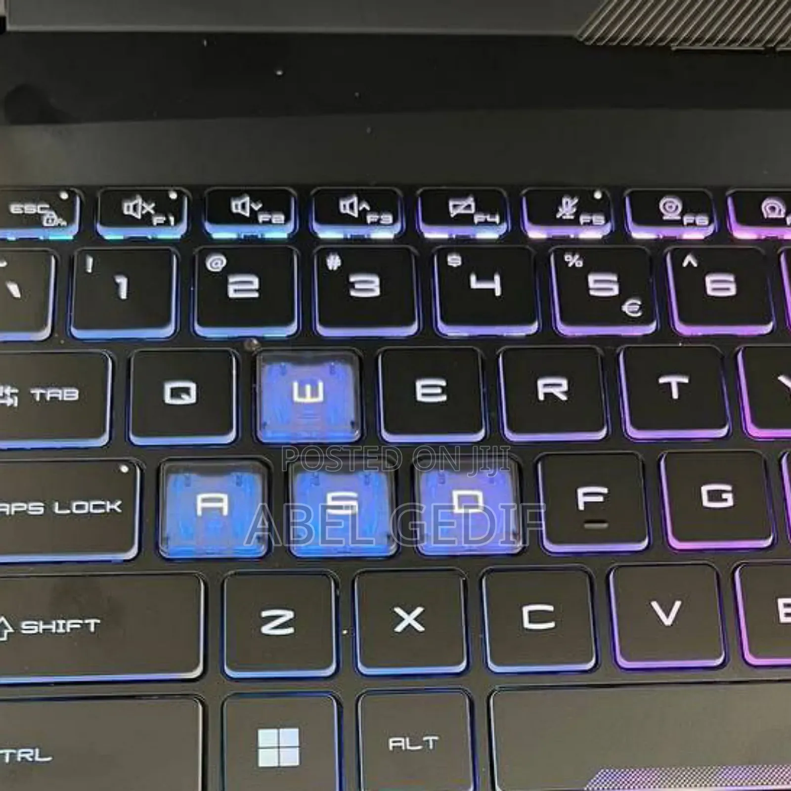 New Laptop MSI Katana 15 32GB Intel Core I7 SSD 1T