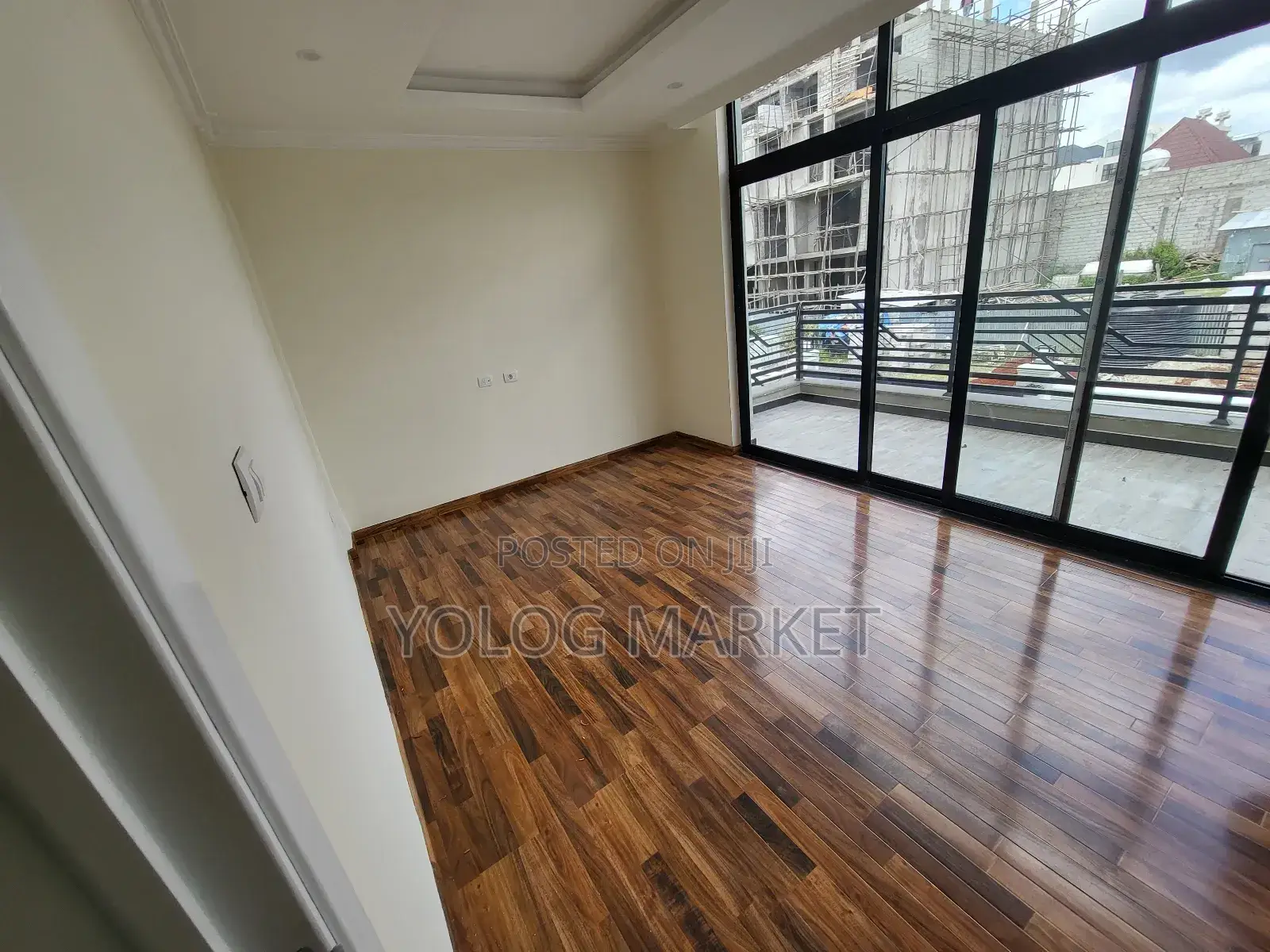 5bdrm House in Yeka for sale