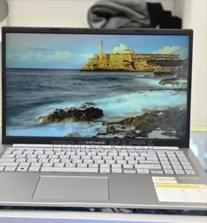 New Laptop Asus VivoBook 15 X505BA 8GB Intel Core I5 SSD 512GB