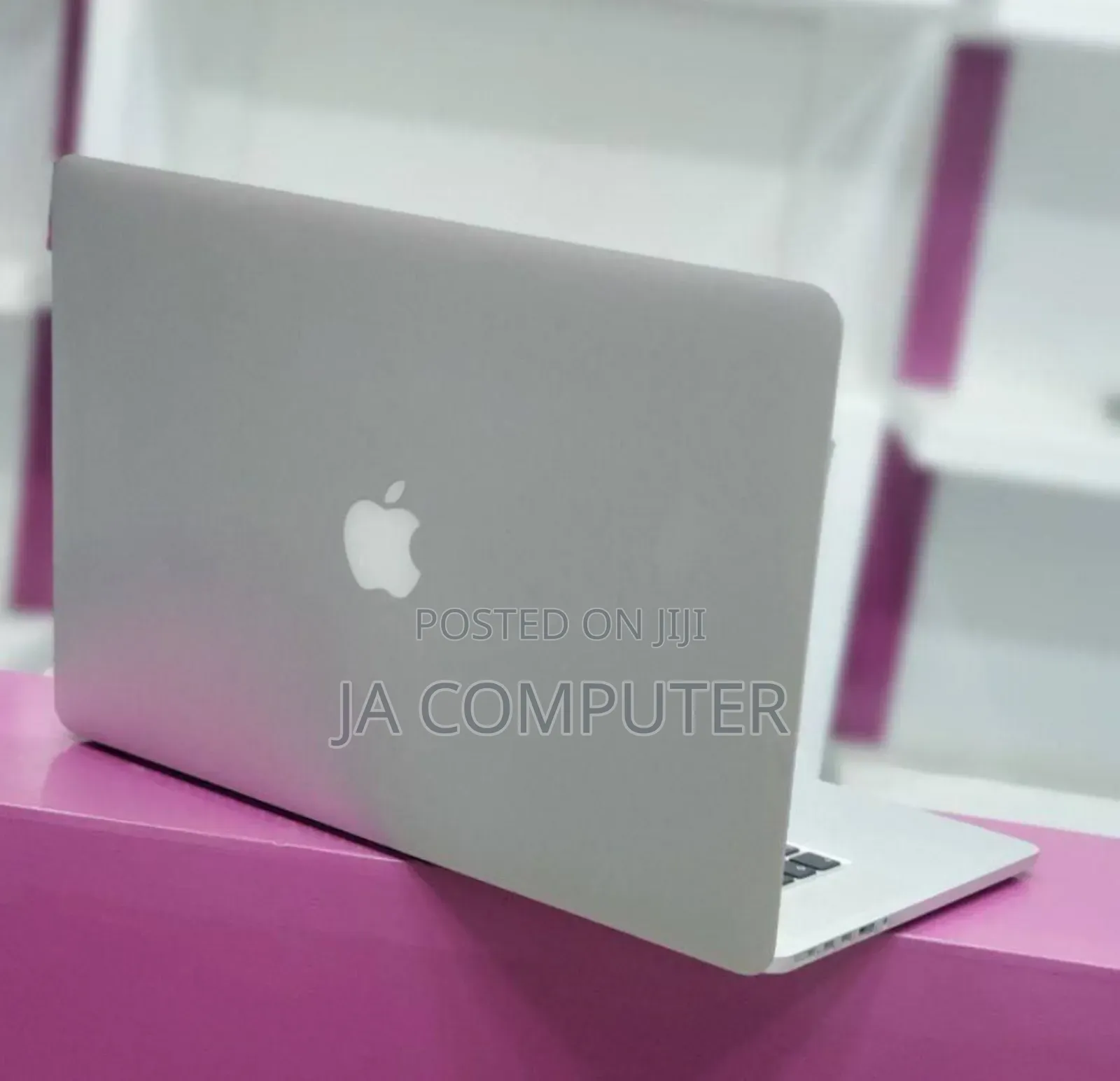 New Laptop Apple MacBook Pro 2015 16GB Intel Core I7 SSD 256GB