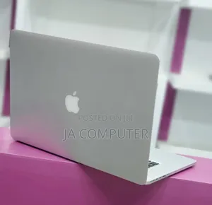 New Laptop Apple MacBook Pro 2015 16GB Intel Core I7 SSD 256GB