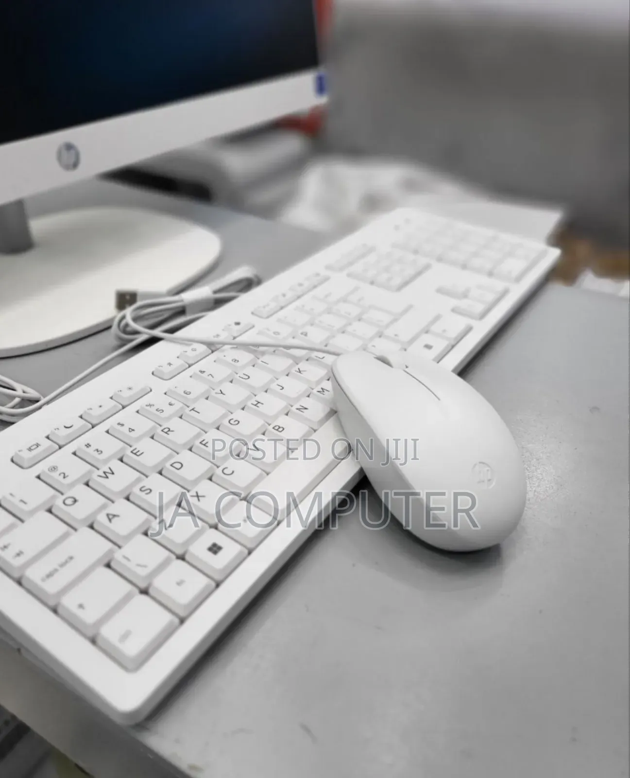 New Desktop Computer HP 200 G4 All-in-One 8GB Intel Core I7 SSD 512GB