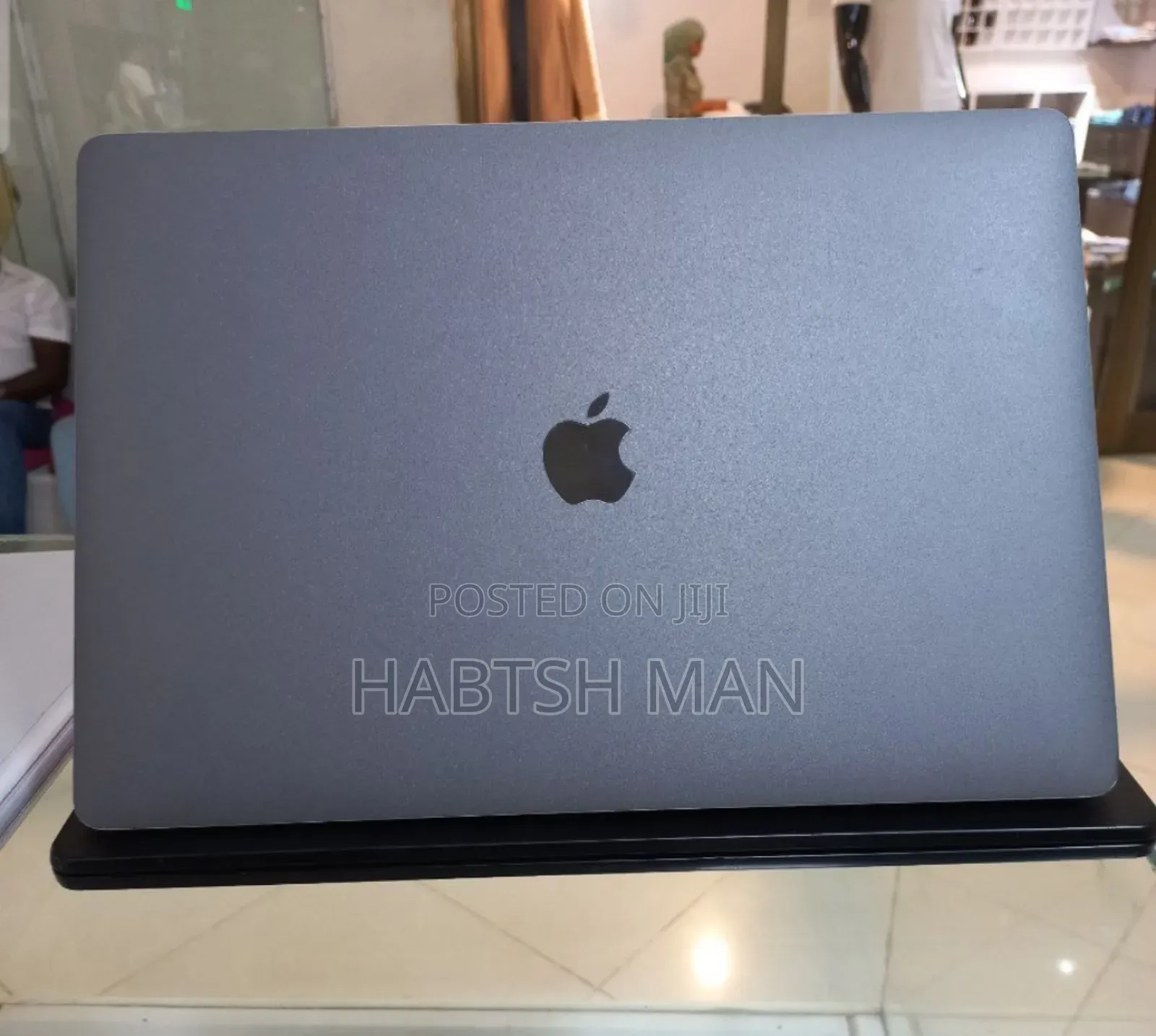 New Laptop Apple MacBook Pro 2016 16GB Intel Core I7 SSD 512GB